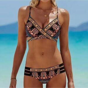 Ethnic Tribal Print Criss Cross Low Waist Bikini Set